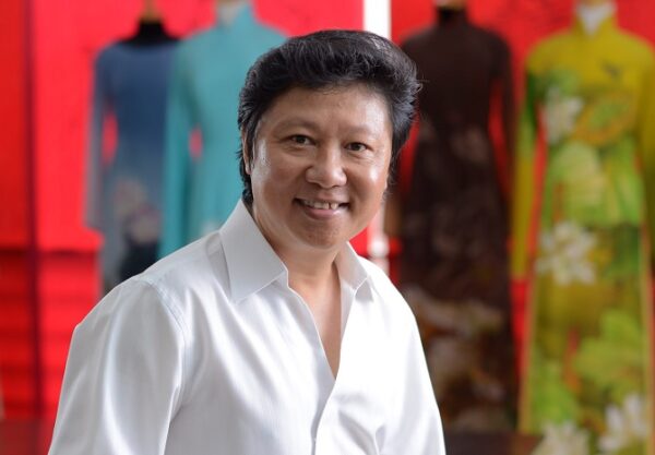 Vietnamese brocade: The quintessence of handmade textiles 4 Designer Si Hoang