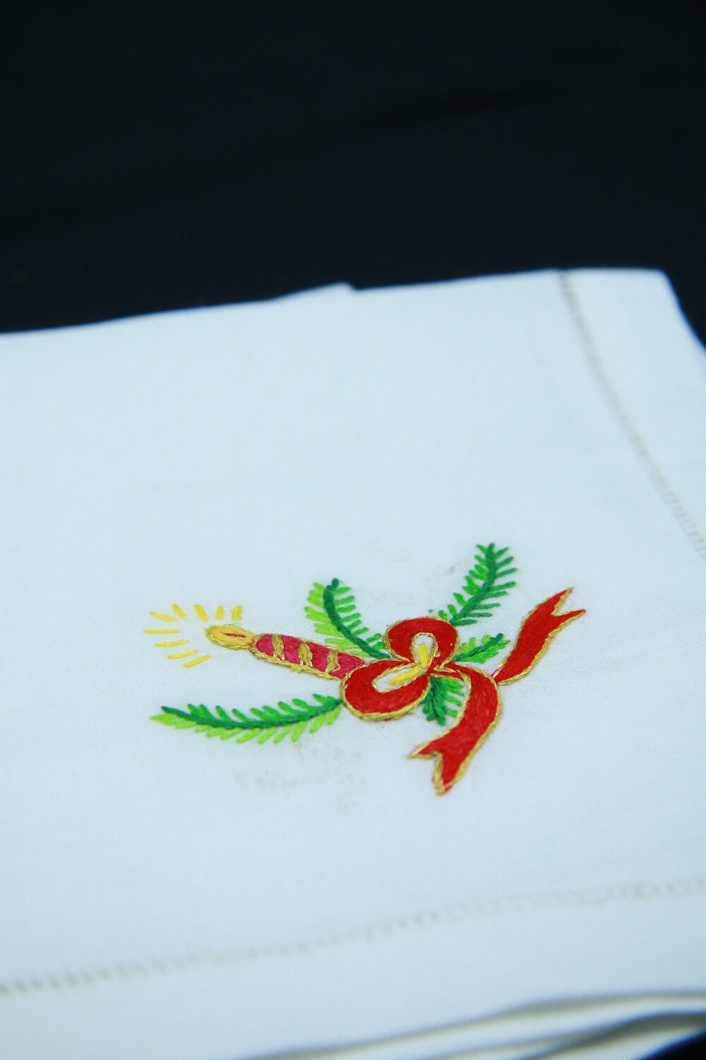 Christmas motifs hand embroidered napkins