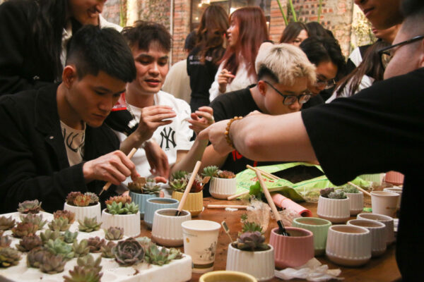 HAPPY INTERNATIONAL WOMEN'S DAY MARCH 8, 2024 6 Celebrate International Women's Day