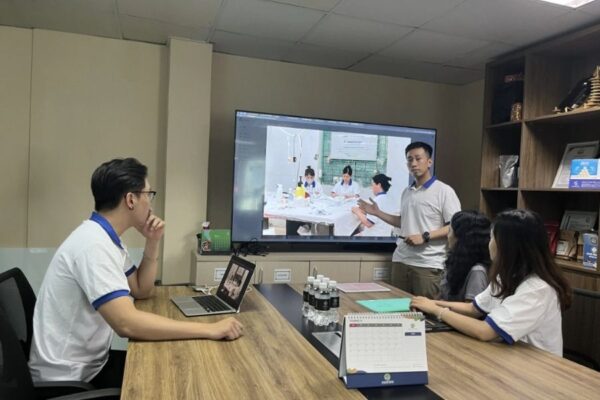 Difficulties of finding a supplier of children's smocking clothes in Vietnam 6 K-Embroidery met our requirements