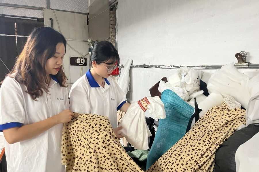 Top 5 Vietnam Wholesale Clothing Suppliers: Good Price, High Quality, Reputable 4 Visiting factories directly helps you avoid scammers.