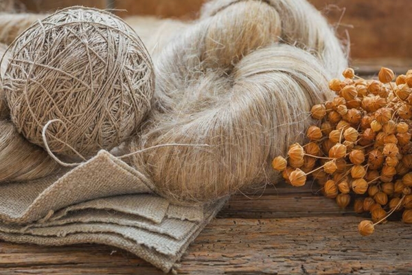 Cotton vs. Linen: Unraveling the Differences in Fabrics 2 What is Linen fabric?