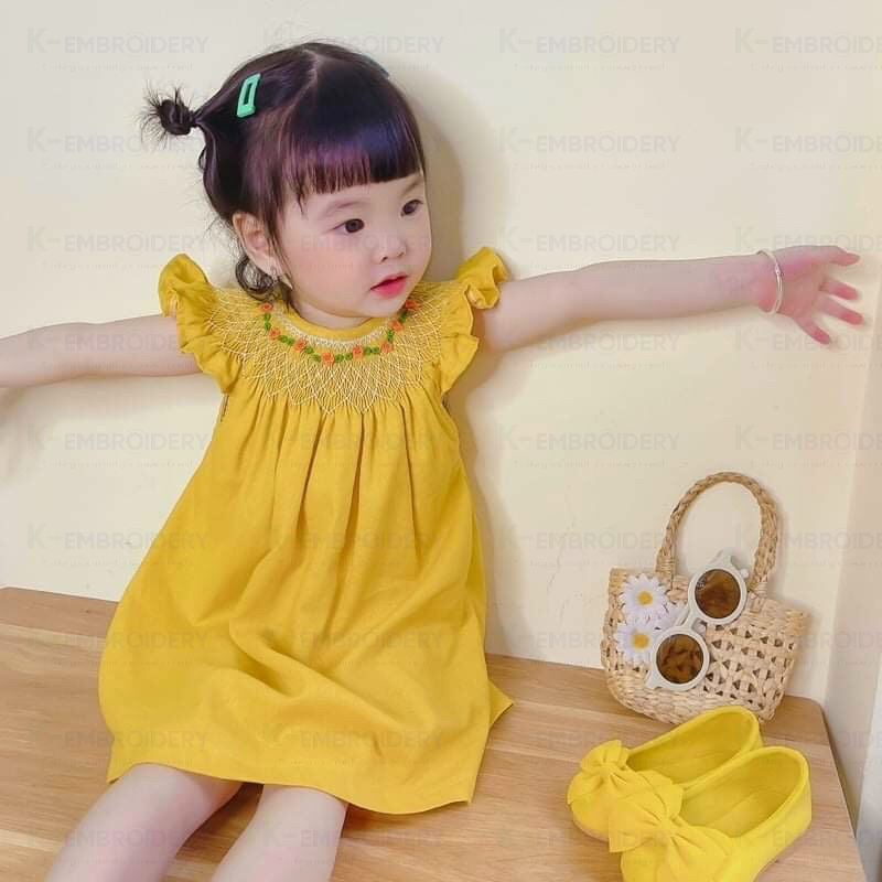 Where to Sell Children’s Clothes Online And How to Do It