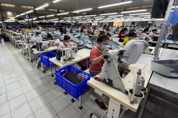 5 secrets about the children's clothing manufacturing industry in the US 1 Most US children’s clothes are manufactured overseas