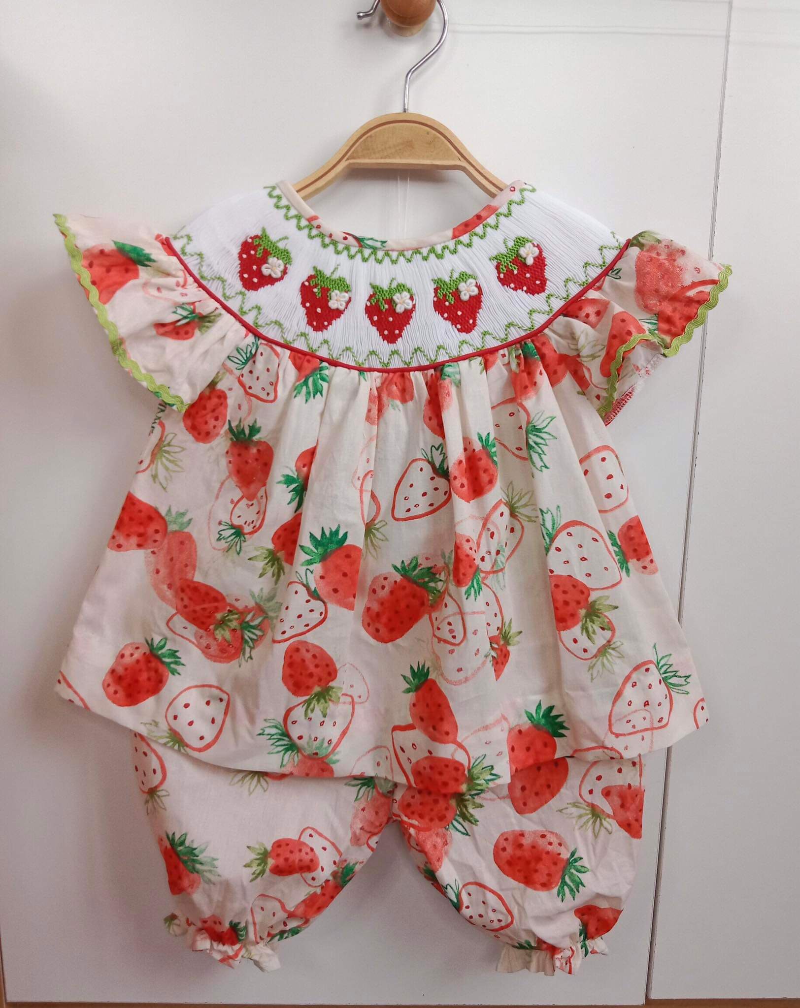 2 Pieces Sets With Strawberry for Baby Girl