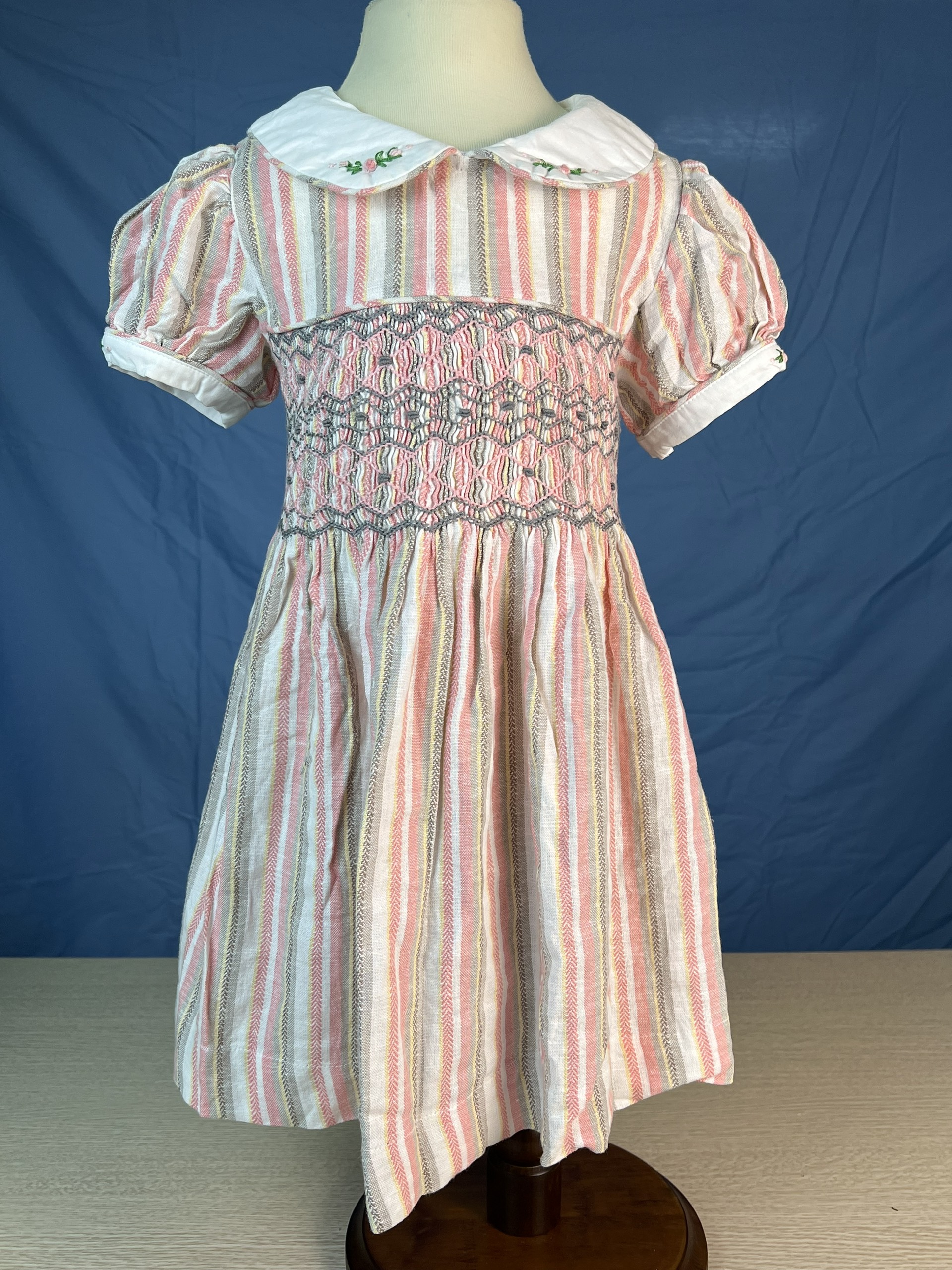 RTS12 - Vinatge geometric smocked dress