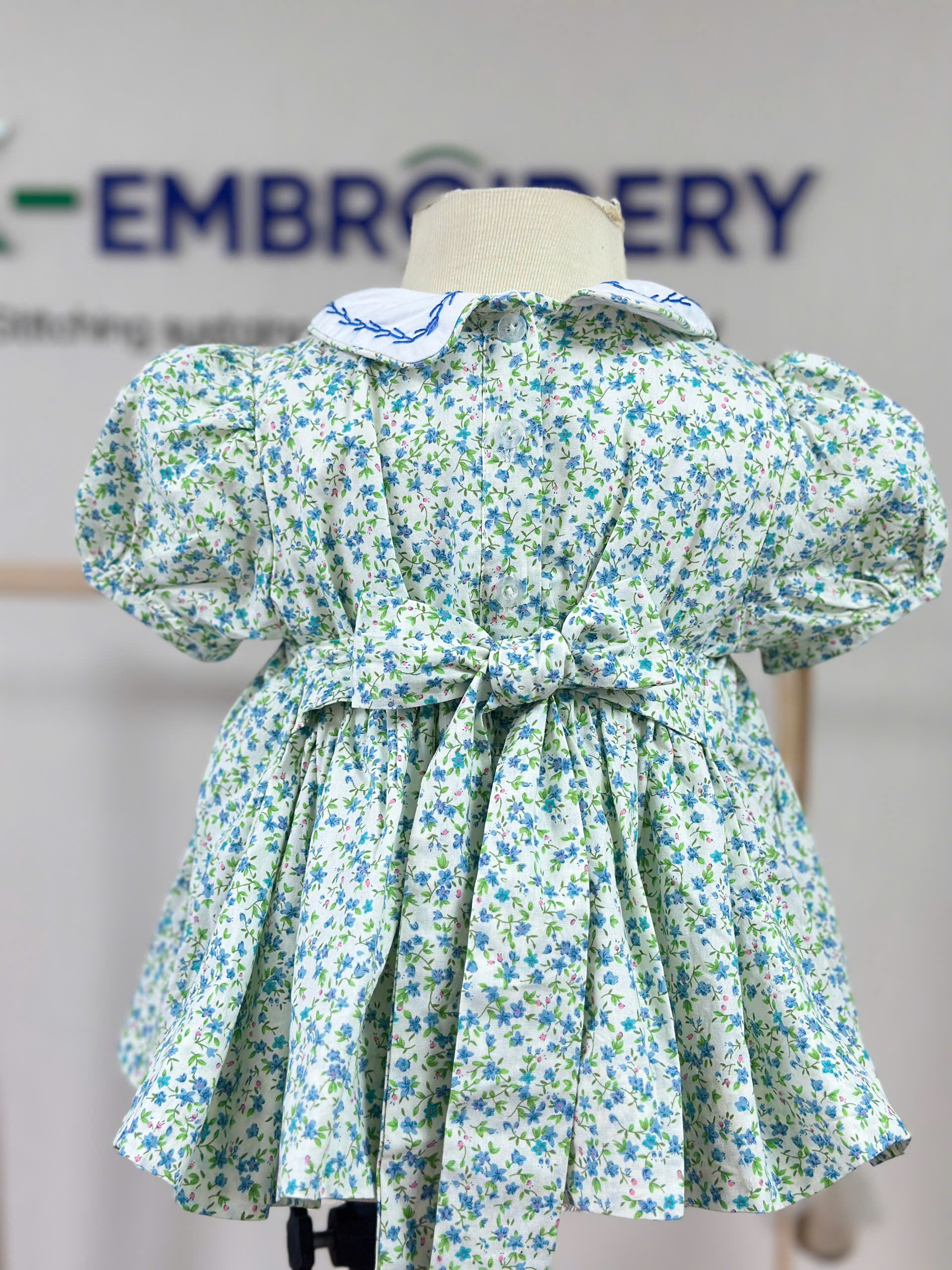 Green flower Pattern smocked princess dress
